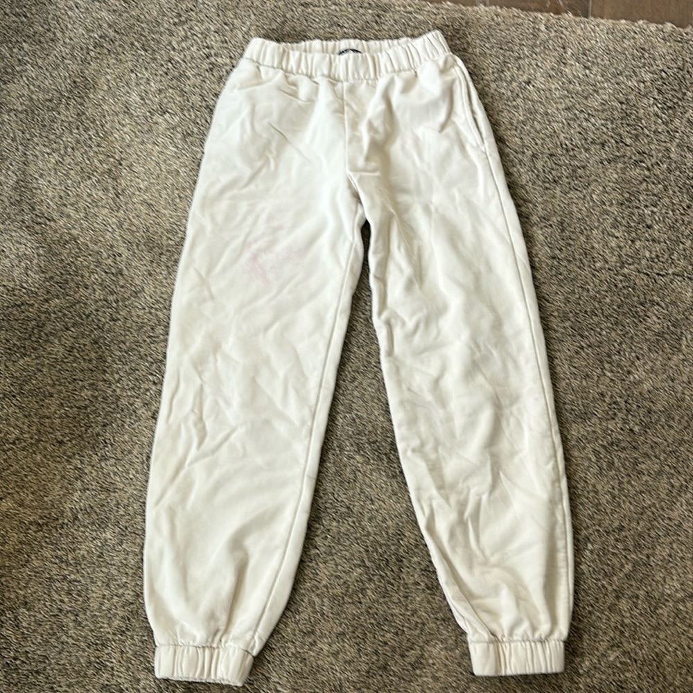 Brandy Melville joggers in cream